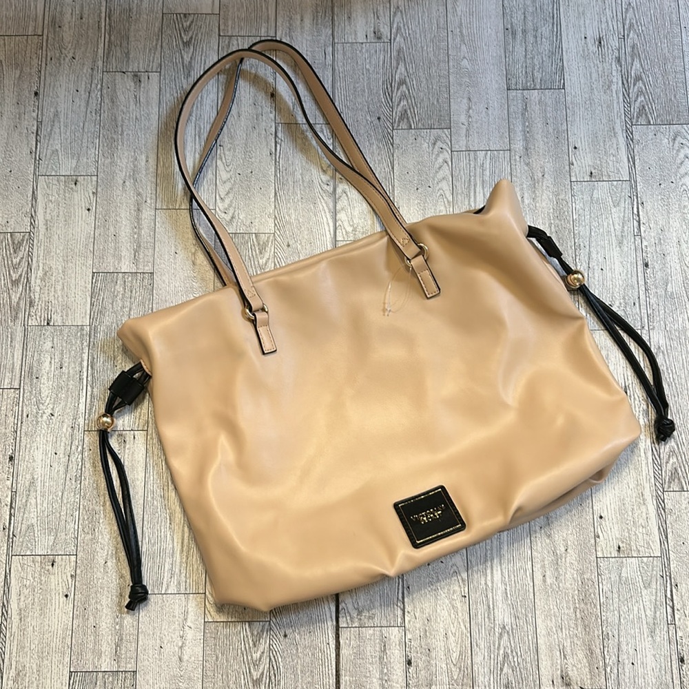 NWOT Victoria’s Secret Tote Bag